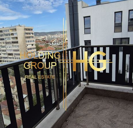 Тристаен апартамент, Широк център - 0