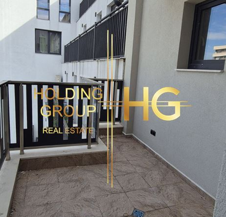 Тристаен апартамент, Широк център - 0