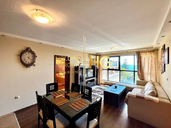 Тристаен панорамен апартамент в затворен комплекс в м-т Ален Мак - 0