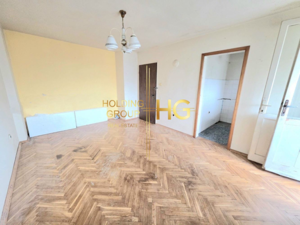 1 стаен Център - 0