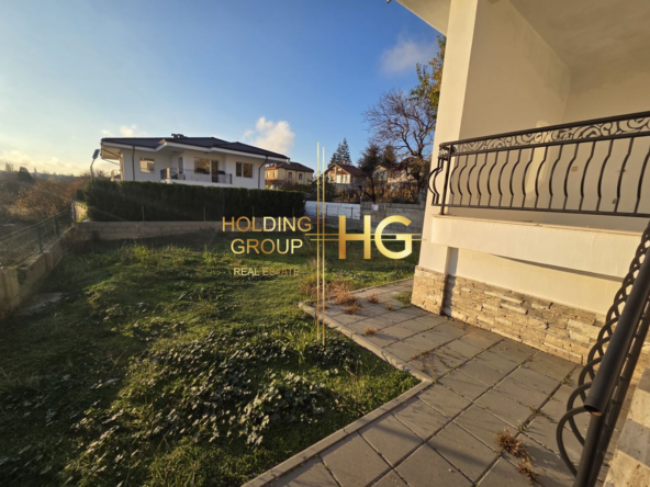 Къща в м-ст Боровец Юг - 0