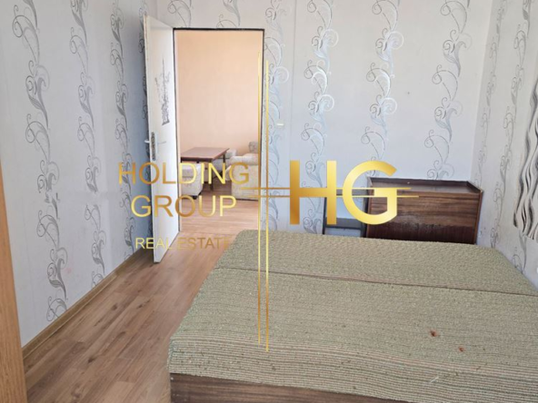 Тристаен апартамент в кв. Левски ул. " Евлоги Георгиев" - 0