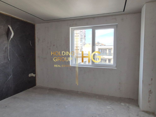 Тристаен апартамент, Широк център - 0