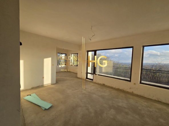 Къща в м-ст Боровец Юг - 0