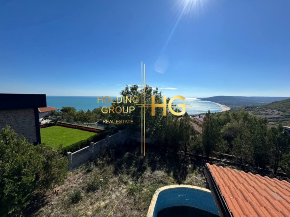 Двуетажна къща в к.к. Албена - 0